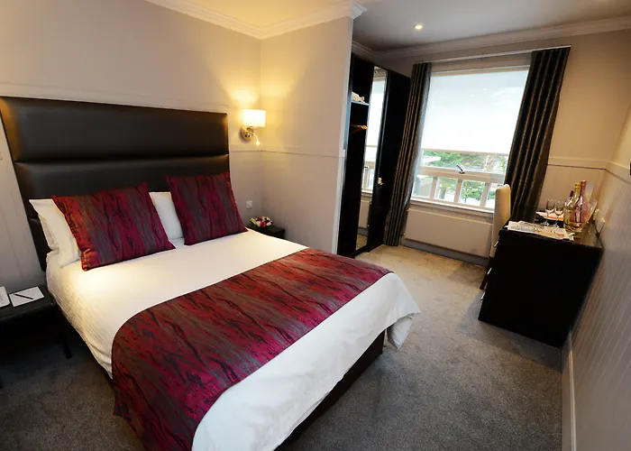 Glynhill Hotel & Spa Near Glasgow Airport