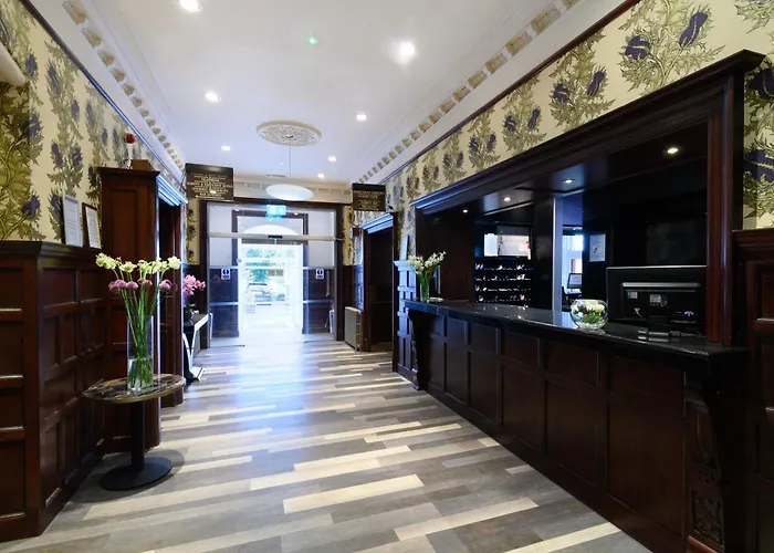 Glynhill Hotel & Spa Near Glasgow Airport